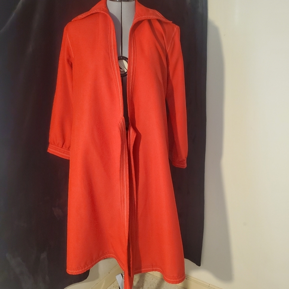 Vintage retro belted red coat with pockets - Picture 4 of 6